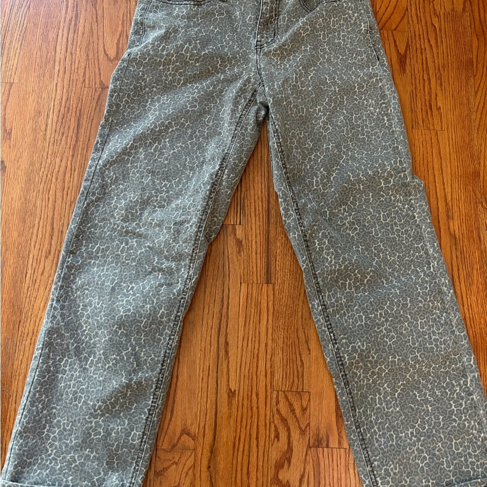 Stylish Gray Patterned Pants